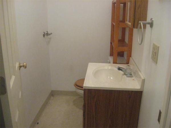 75 Sutton Street, Unit 75 Northbridge, MA 01534 - Photo 10 of 11 Gallery Image 10