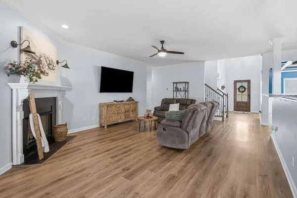 $644,900 | 1663 Southside Road, Southside, TN 37171