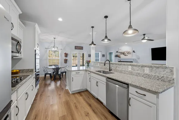 $644,900 | 1663 Southside Road, Southside, TN 37171