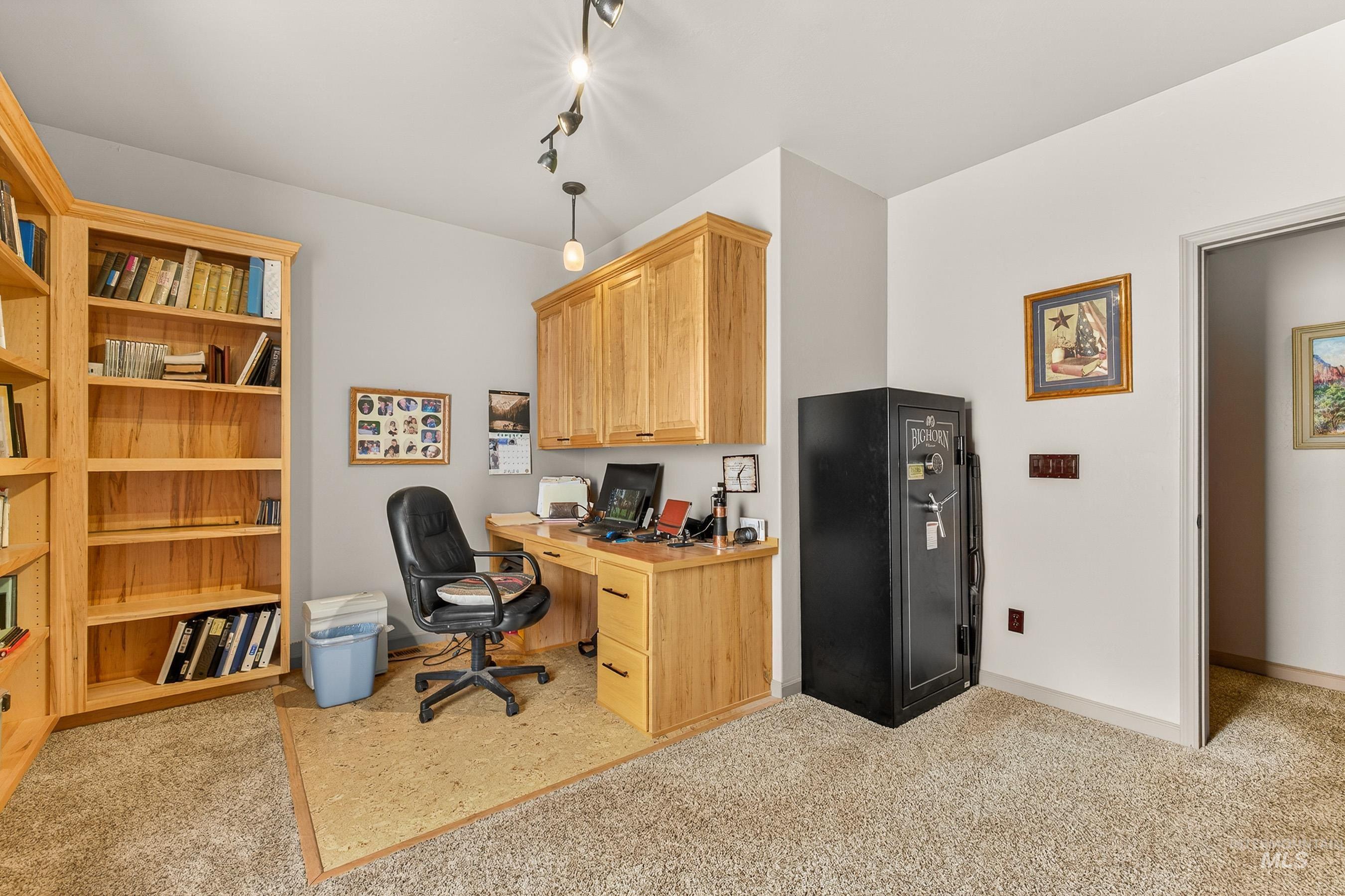 2195 Kilborn Lane Mesa, ID 83643 - Photo 21 of 50