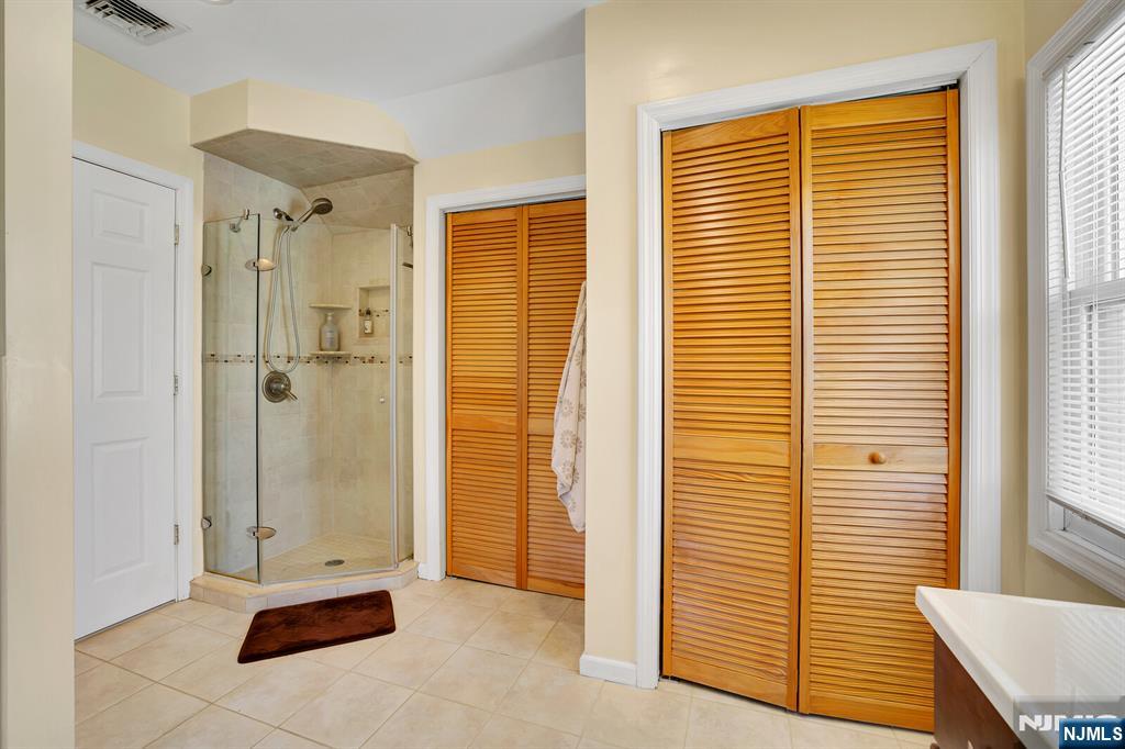 243 Donaldson Avenue Rutherford, NJ 07070 - Photo 17 of 37