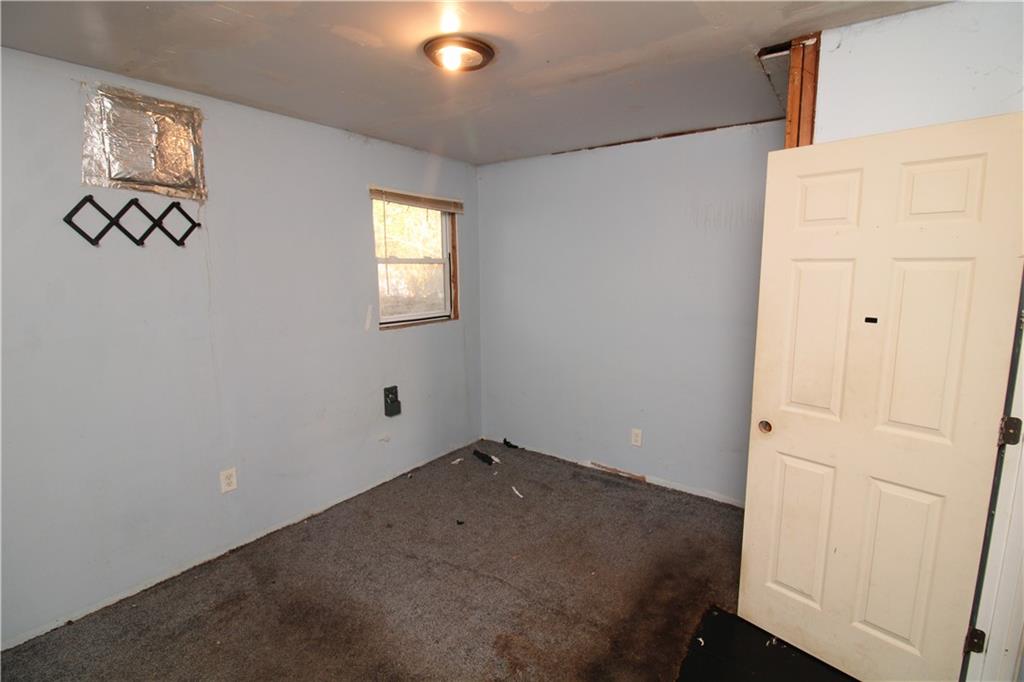3305 South Leonard Road St. Joseph, MO 64503 - Photo 10 of 11