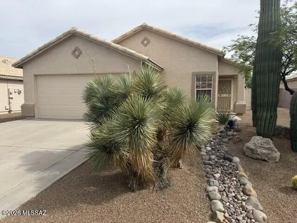 $1,995 | 1979 West Cholla Estate Drive, Tucson, AZ 85704