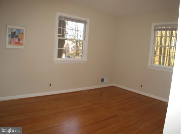 7600 Bells Mill Road Bethesda, MD 20817 - Photo 19 of 30 Bedroom 3