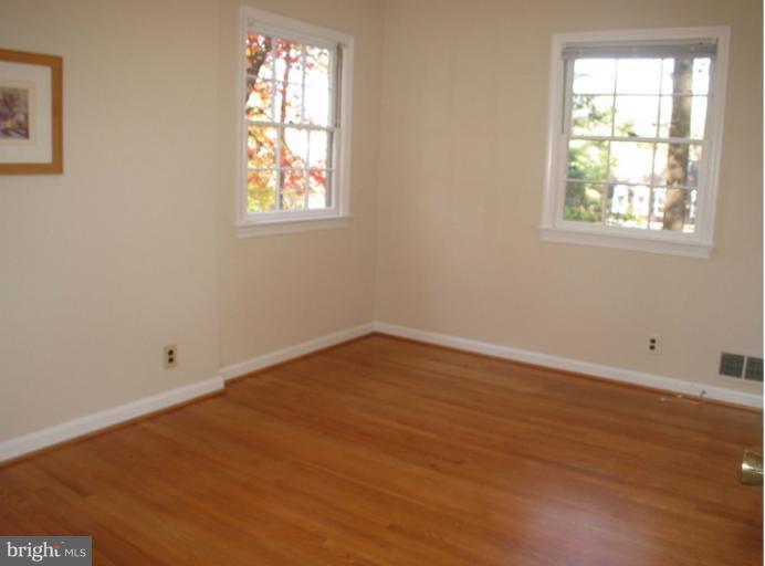 7600 Bells Mill Road Bethesda, MD 20817 - Photo 20 of 30 Bedroom 4