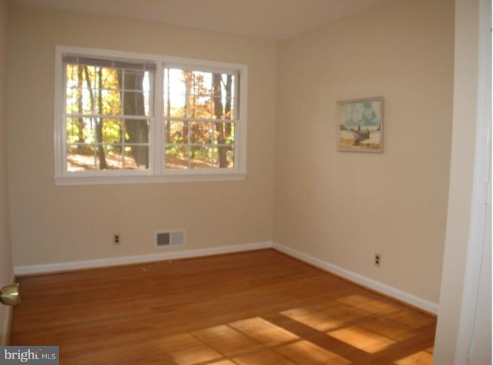 7600 Bells Mill Road Bethesda, MD 20817 - Photo 24 of 30 Bedroom 2