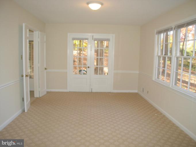 7600 Bells Mill Road Bethesda, MD 20817 - Photo 5 of 30 Dining Room
