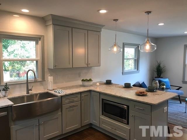 713 Chatham Lane Raleigh, NC 27610 - Photo 11 of 20 Large Peninsula Bar