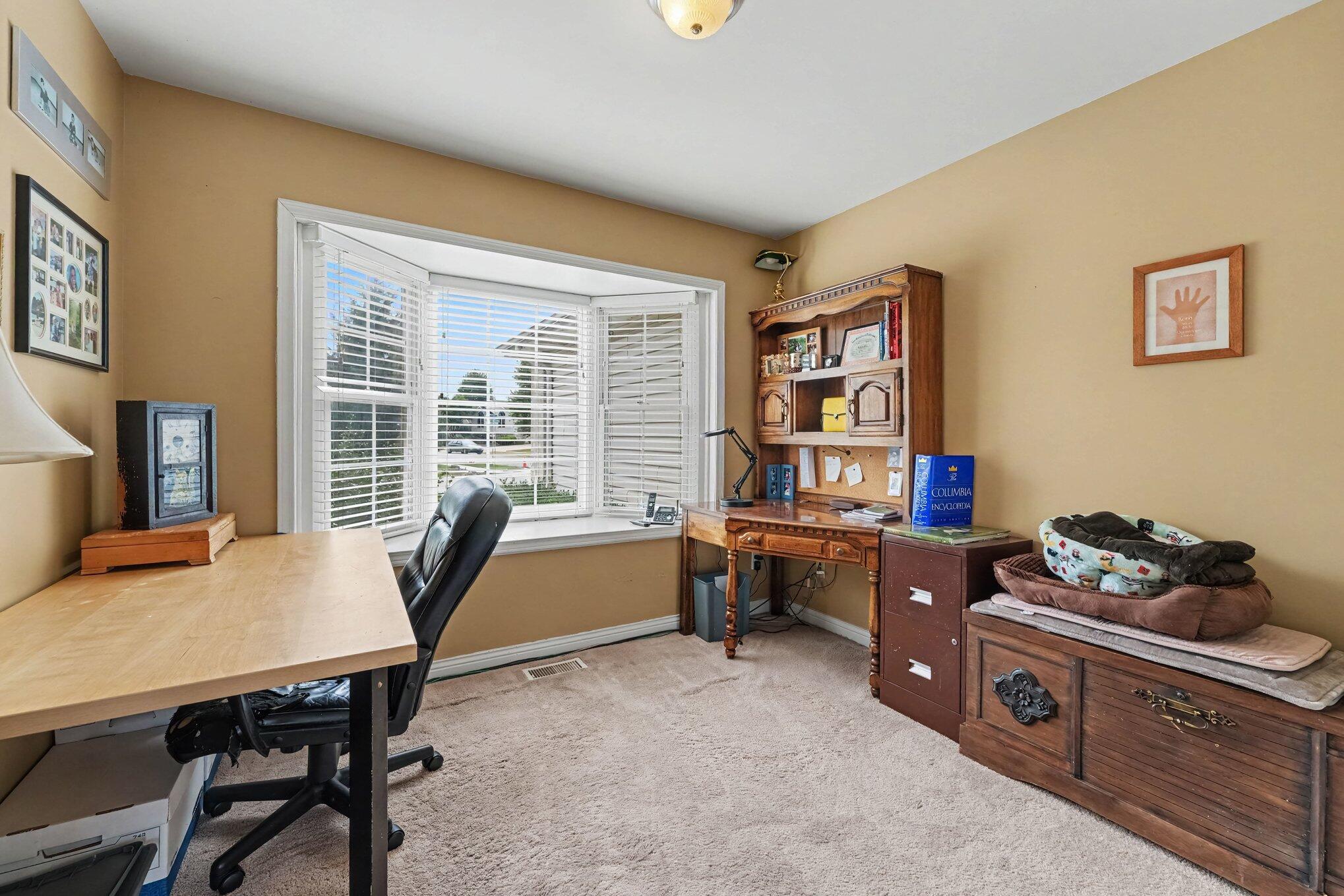 6300 Pershing Road Schererville, IN 46375 - Photo 10 of 26 2038x1359