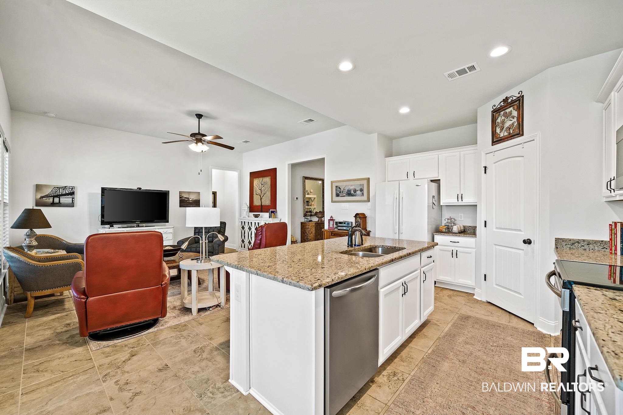 1379 Surrey Loop Foley, AL 36535 - Photo 5 of 36 Living/Kitchen area