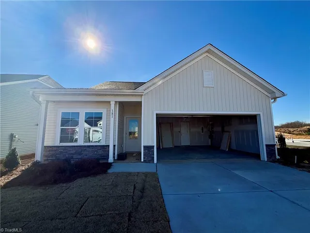 $335,000 | 181 Candytuft Court, Lexington, NC 27295