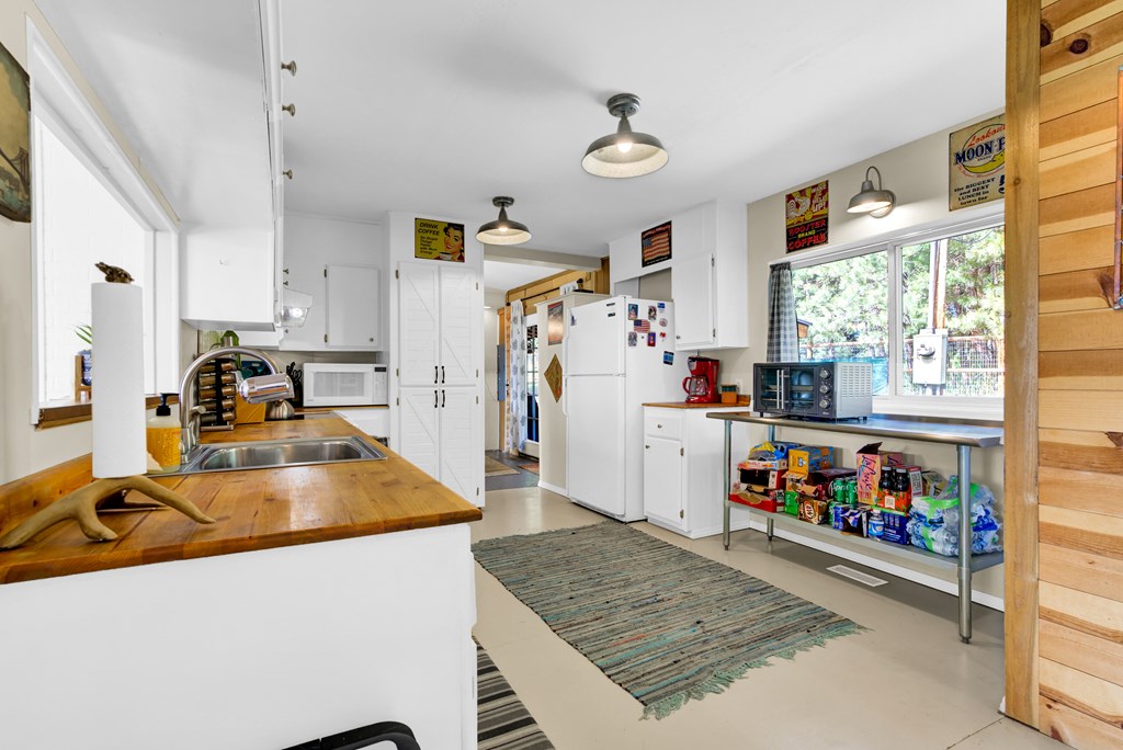 191 Bear Wallow Road Cascade, ID 83611 - Photo 17 of 43 Gallery Image 17