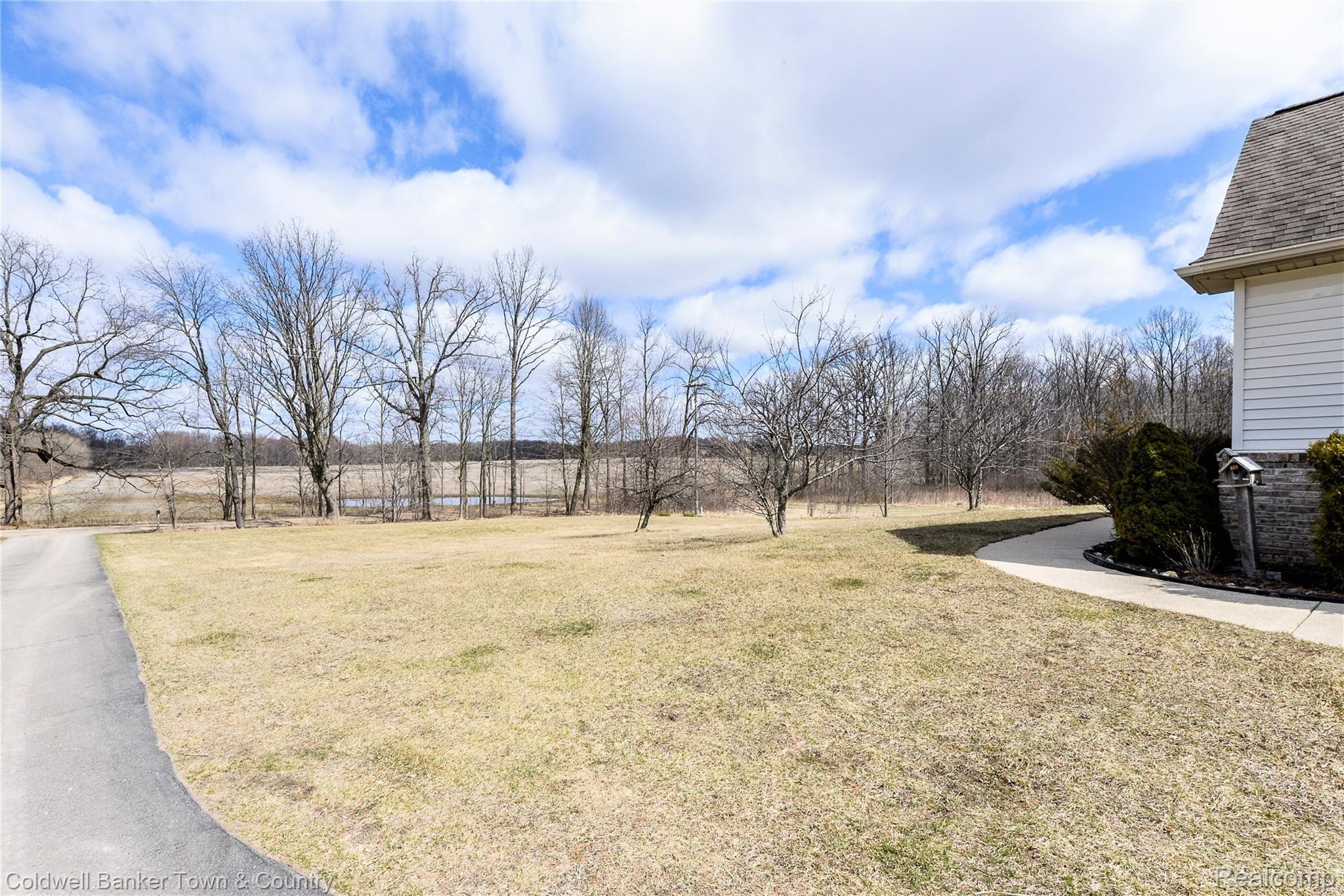 11415 Odell Road Fowlerville, MI 48836 - Photo 47 of 48 _DSC2670.jpg