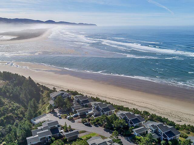 540 Capes Point Tillamook, OR 97141 - Photo 32 of 35 near the beach trail