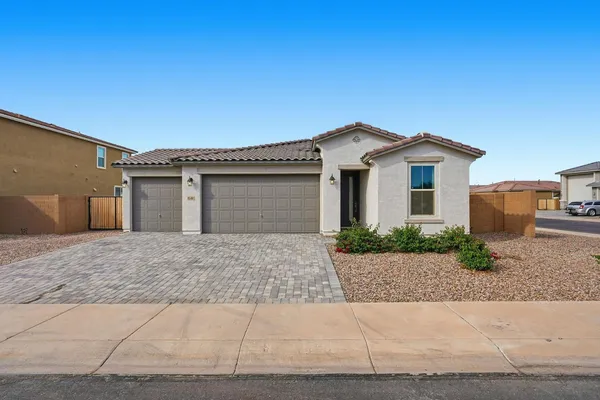 $2,100 | 641 South Davidson Lane, Casa Grande, AZ 85122