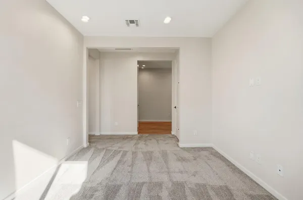 $2,100 | 641 South Davidson Lane, Casa Grande, AZ 85122