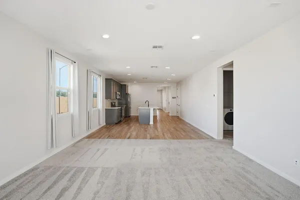 $2,100 | 641 South Davidson Lane, Casa Grande, AZ 85122