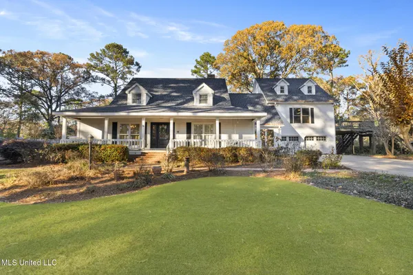 $849,900 | 36 Shady Lane, Hattiesburg, MS 39402
