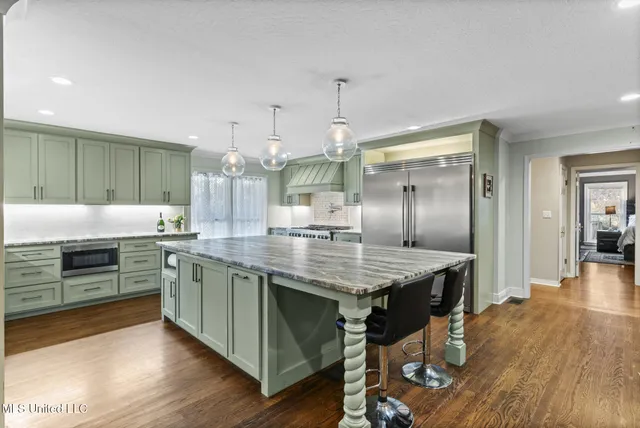 $849,900 | 36 Shady Lane, Hattiesburg, MS 39402