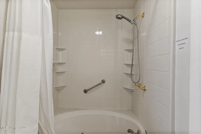 $849,900 | 36 Shady Lane, Hattiesburg, MS 39402