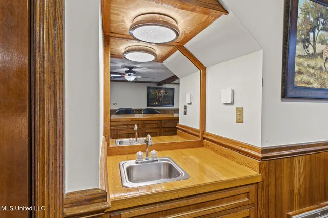 $849,900 | 36 Shady Lane, Hattiesburg, MS 39402