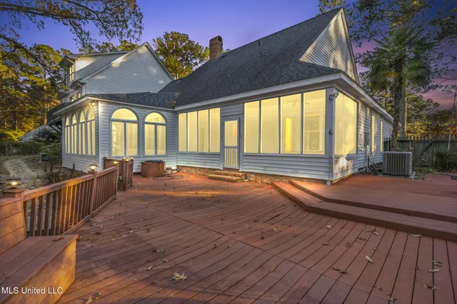 $849,900 | 36 Shady Lane, Hattiesburg, MS 39402
