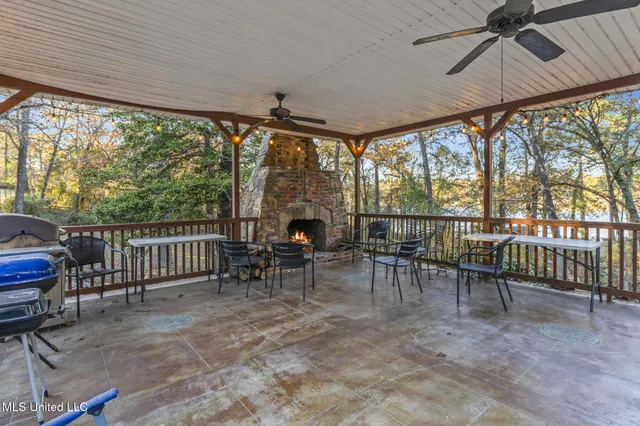 $849,900 | 36 Shady Lane, Hattiesburg, MS 39402