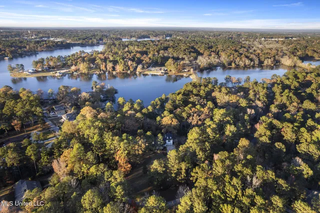 $849,900 | 36 Shady Lane, Hattiesburg, MS 39402