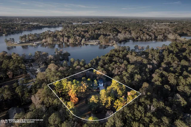 $849,900 | 36 Shady Lane, Hattiesburg, MS 39402