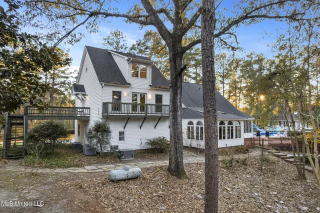 $849,900 | 36 Shady Lane, Hattiesburg, MS 39402