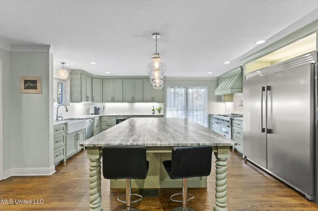 $849,900 | 36 Shady Lane, Hattiesburg, MS 39402