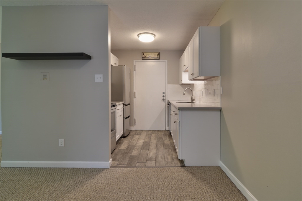 8 Village Way, Unit 10 Natick, MA 01760 - Photo 8 of 24