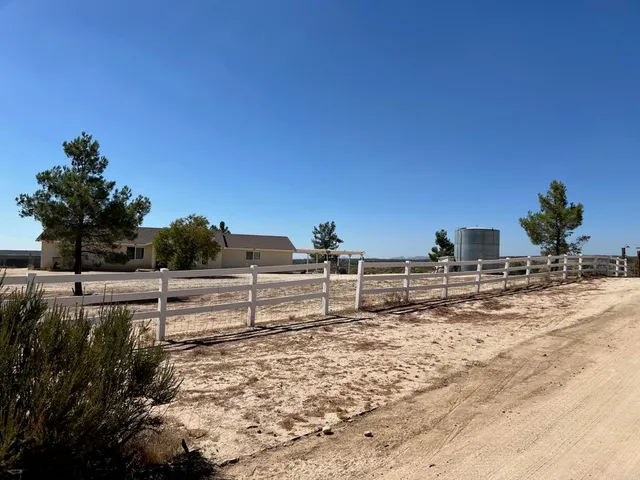 $570,000 | 964 Tierra De Luna Road, Boulevard, CA 91905