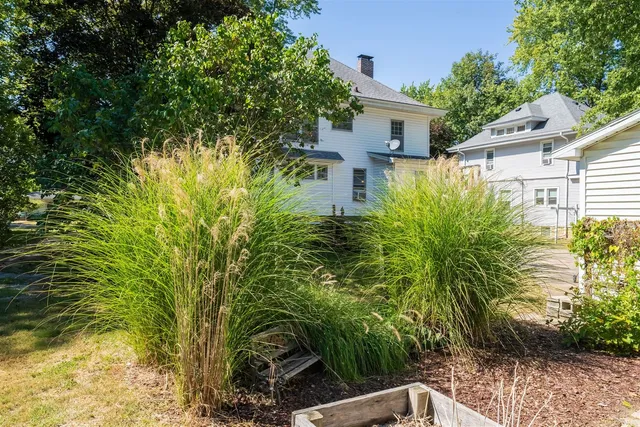 $188,000 | 355 North Cherry Street, El Paso, IL 61738