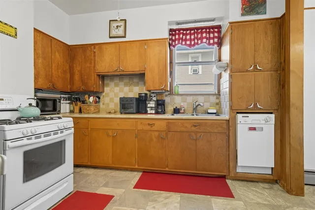 $188,000 | 355 North Cherry Street, El Paso, IL 61738