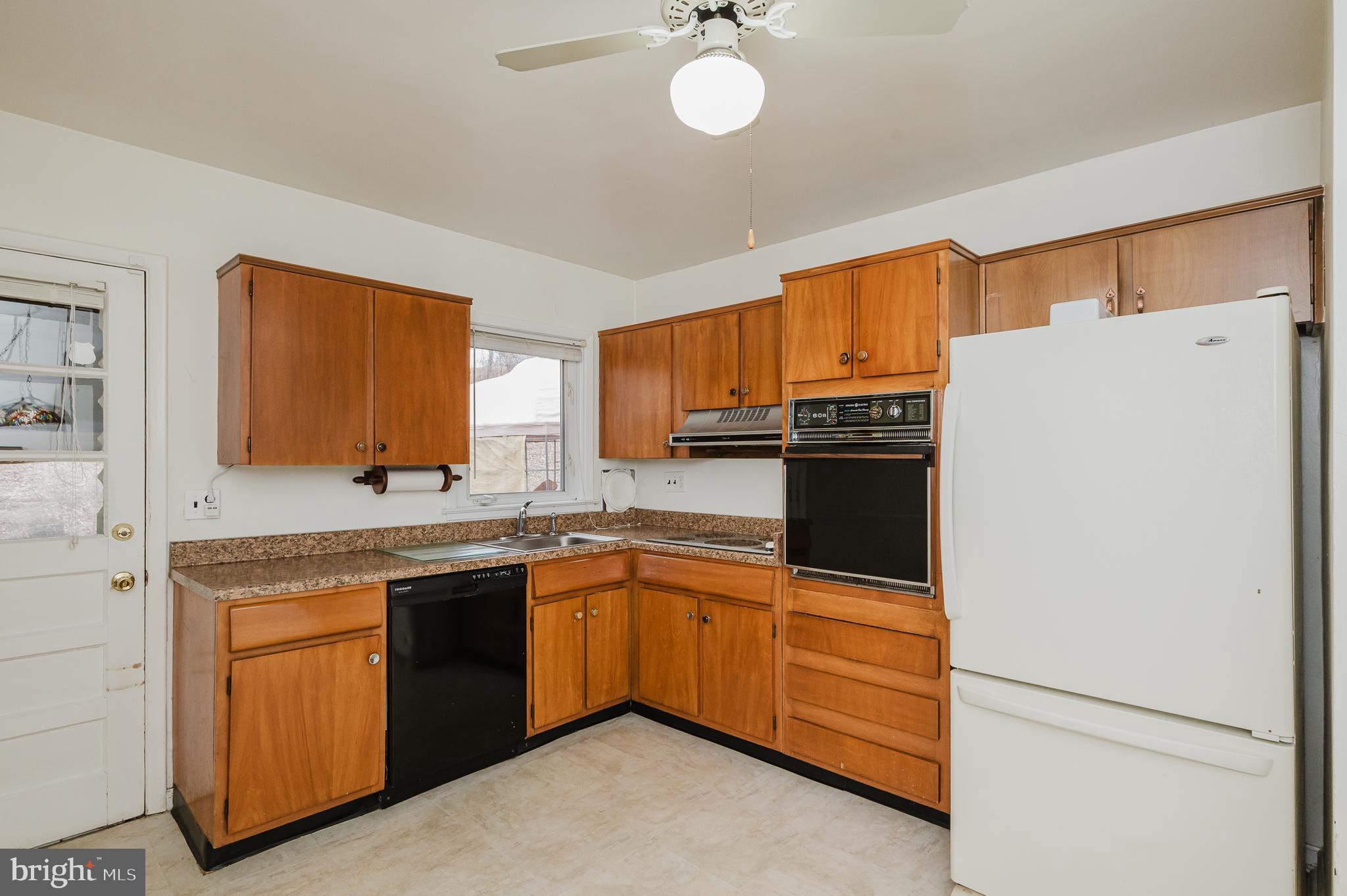 1201 Brixton Road Baltimore, MD 21239 - Photo 18 of 43