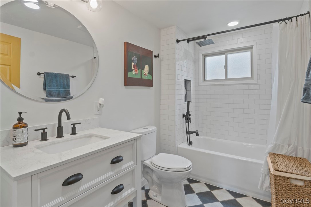 104 Manassas Point Locust Grove, VA 22508 - Photo 25 of 47 a bathroom with a sink a toilet and shower