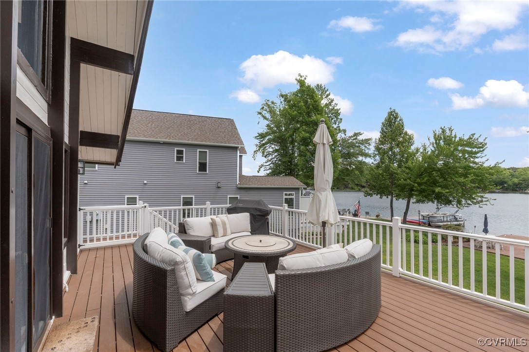 104 Manassas Point Locust Grove, VA 22508 - Photo 33 of 47 a view of a chairs and table in the balcony