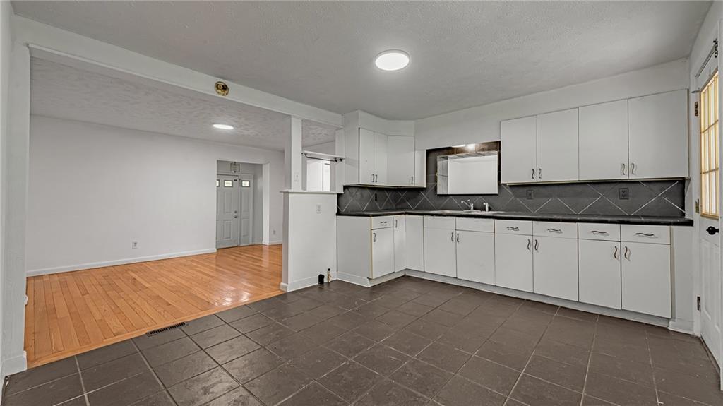884 Evergreen Road Leechburg, PA 15656 - Photo 9 of 25 Gallery Image 9