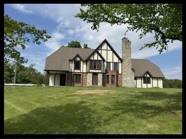 $410,000 | 501 Mearns Lane, Macon, MO 63552