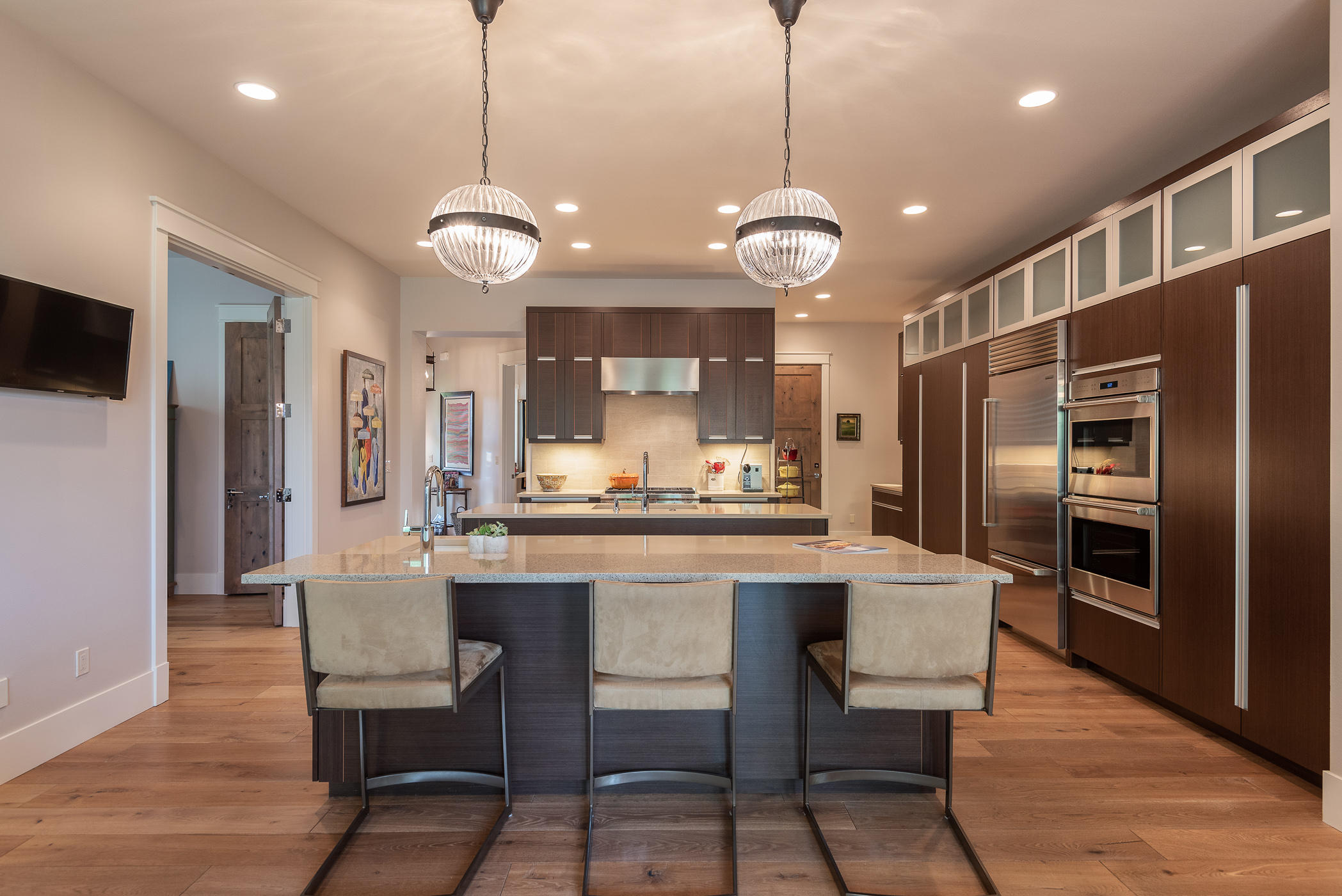 61338 Triple Knot Road Bend, OR 97702 - Photo 7 of 25 07Kitchen barTripleknot_Natalie_61338-19