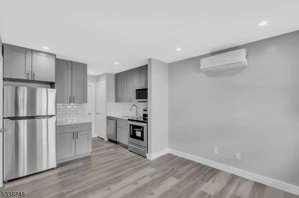 $1,950 | 1300 Fulton Street, Unit 1, Rahway, NJ 07065