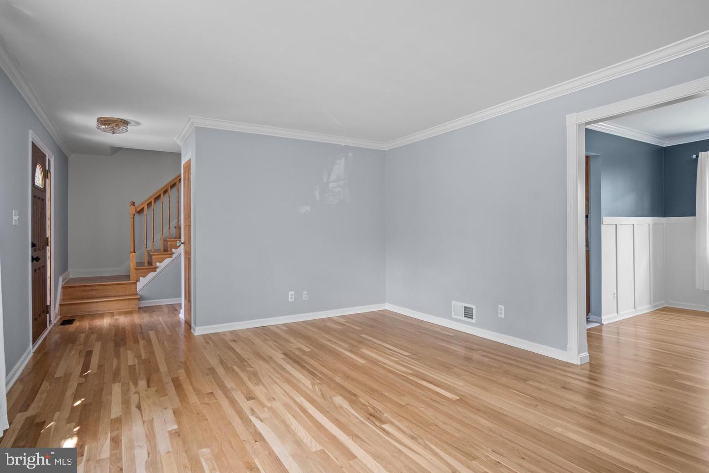 6409 May Boulevard Alexandria, VA 22310 - Photo 4 of 35