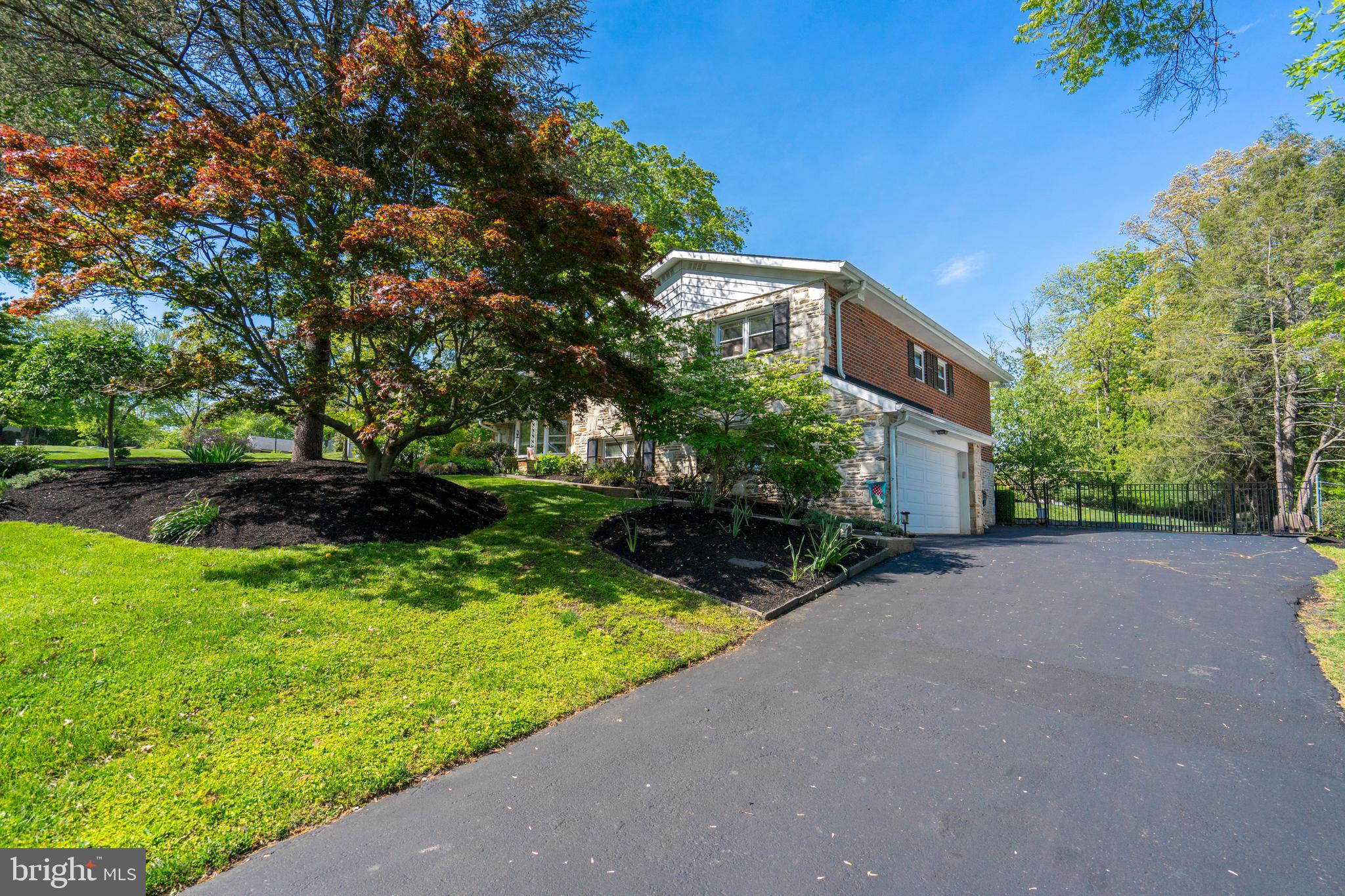 1228 Lois Road Ambler, PA 19002 - Photo 2 of 58 2 car garage