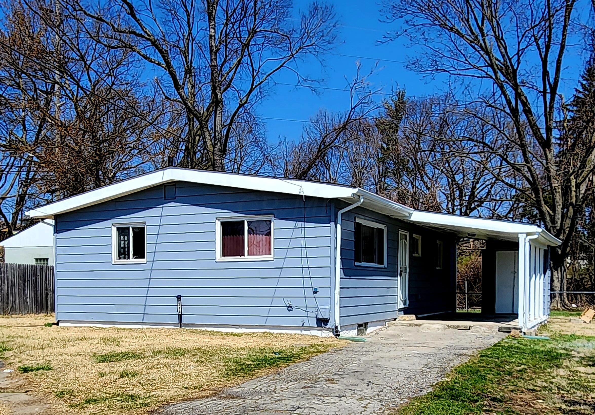2218 Ridgeway Avenue Columbus, OH 43219 - Photo 3 of 31 20230330_135114
