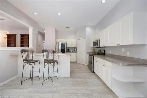 $785,000 | 496 Raven Way, Naples, FL 34110