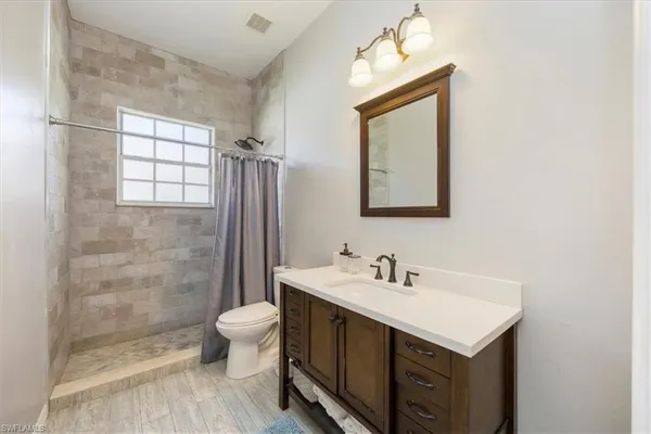 $750,000 | 496 Raven Way, Naples, FL 34110