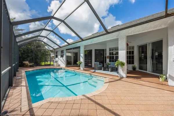 $750,000 | 496 Raven Way, Naples, FL 34110