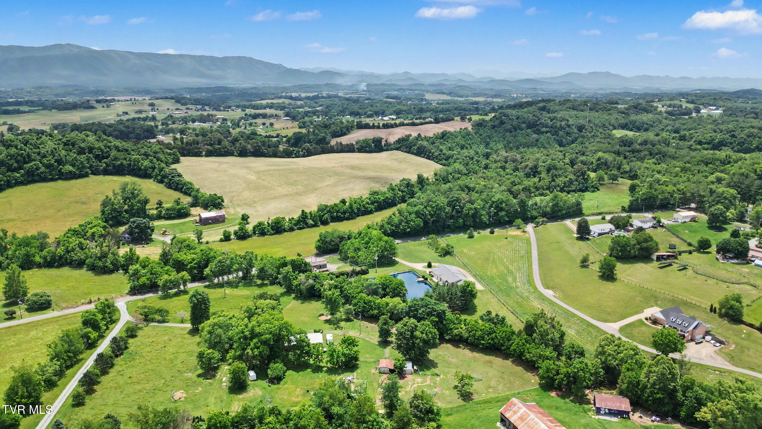 1435 Holly Creek Road Greeneville, TN 37745 - Photo 67 of 71 62_dji_0384.png
