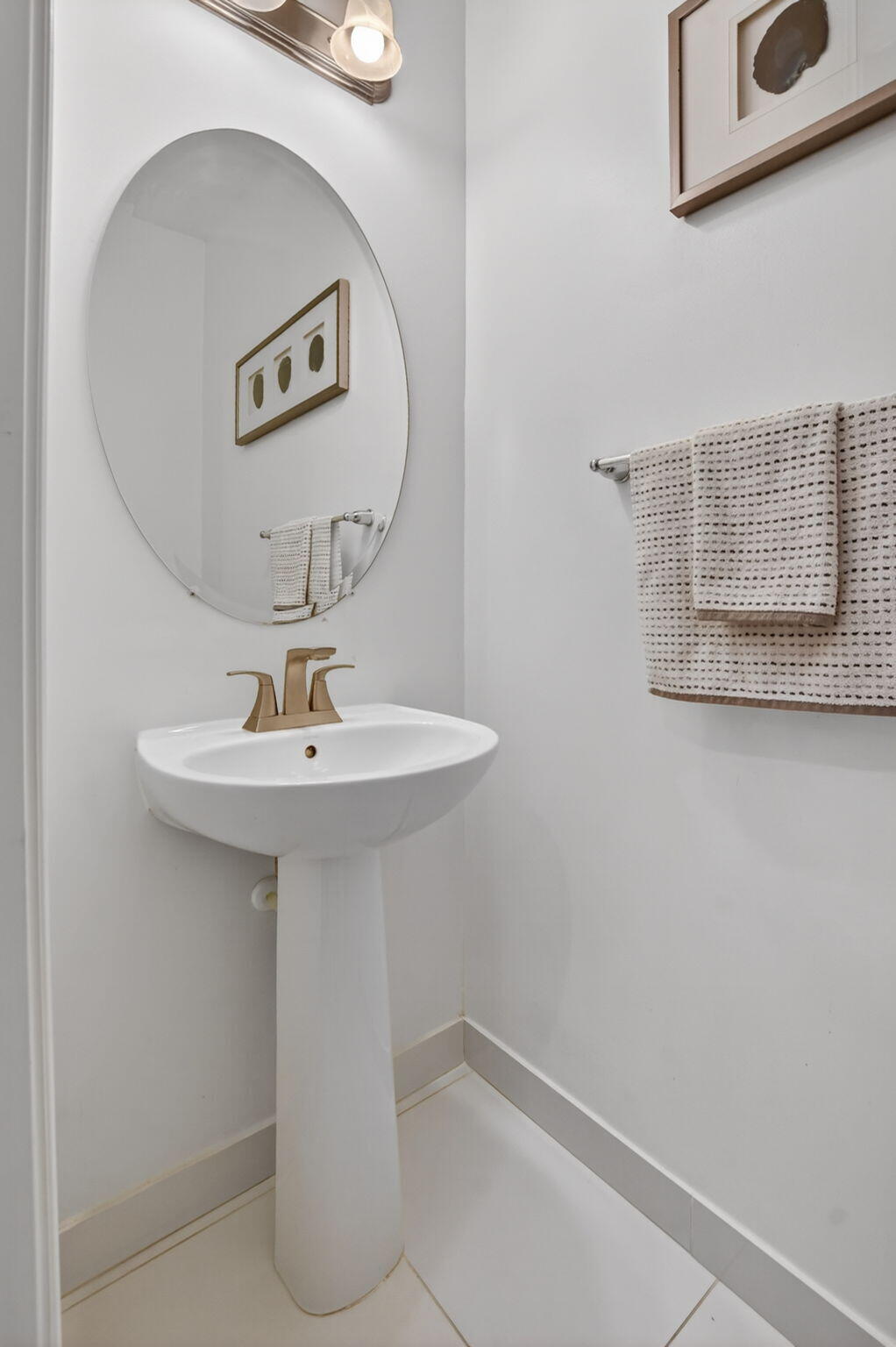 10106 Akenside Drive Boca Raton, FL 33428 - Photo 5 of 47 8-web-or-mls-DSC_9000
